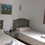Alhambra - Dale A Tu Familia Vacaciones Y El Descanso Que Se Merecen *