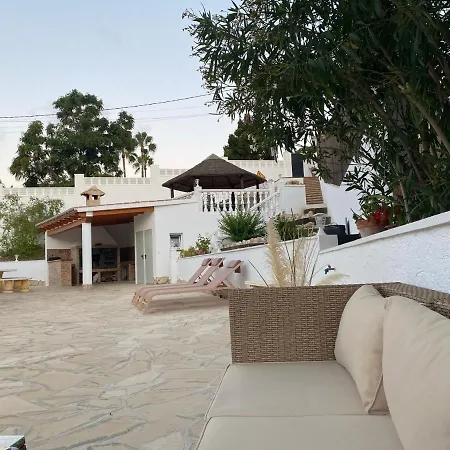 Alhambra - Dale A Tu Familia Vacaciones Y El Descanso Que Se Merecen * Κάλπε