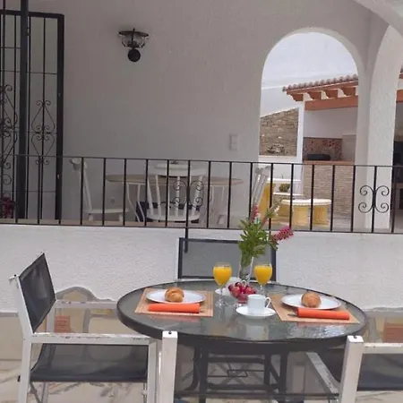 Alhambra - Dale A Tu Familia Vacaciones Y El Descanso Que Se Merecen Βίλα *